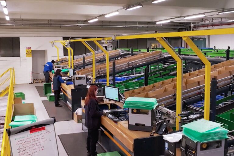 Sonepar accelera la propria strategia di crescita con l’acquisizione di Stilcolor Service